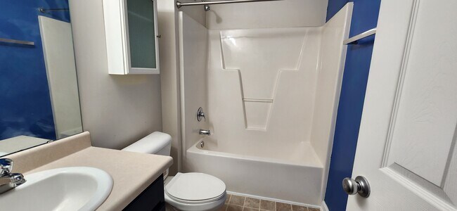 3635 Warp St, Unit Full unit in Charlotte, NC - Foto de edificio - Building Photo