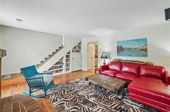 1053 Riverbend Club Dr SE, Unit 702 in Atlanta, GA - Building Photo - Building Photo