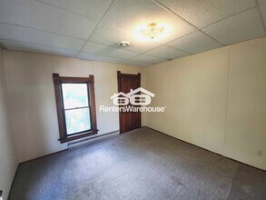 260 S Plum St in Ellsworth, WI - Building Photo - Building Photo