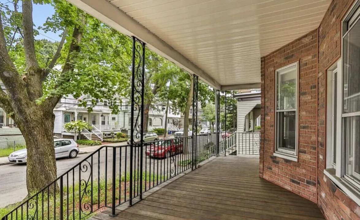 46 Paulina St, Unit 46-1 in Somerville, MA - Building Photo