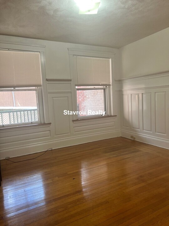 1677 Beacon St, Unit #2 in Brookline, MA - Building Photo