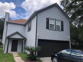 2237 Monahan Ct in Fort Walton Beach, FL - Building Photo