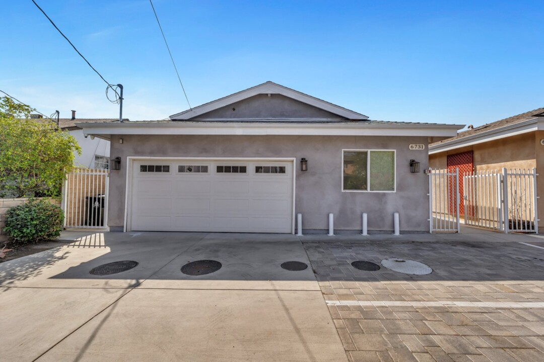 6731 Morella Ave in North Hollywood, CA - Building Photo