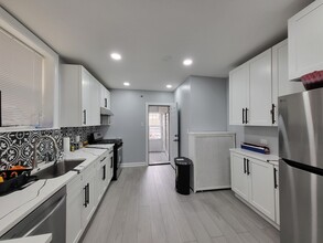 5527 N Christiana Ave in Chicago, IL - Building Photo - Building Photo