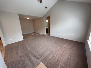 1003 Trenton Dr in Fort Smith, AR - Building Photo - Building Photo