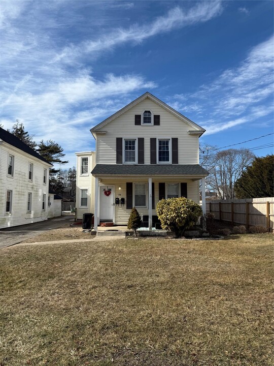 70 Atlantic Ave in West Sayville, NY - Building Photo