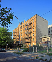 1560 Ocean Pky in Brooklyn, NY - Building Photo - Building Photo