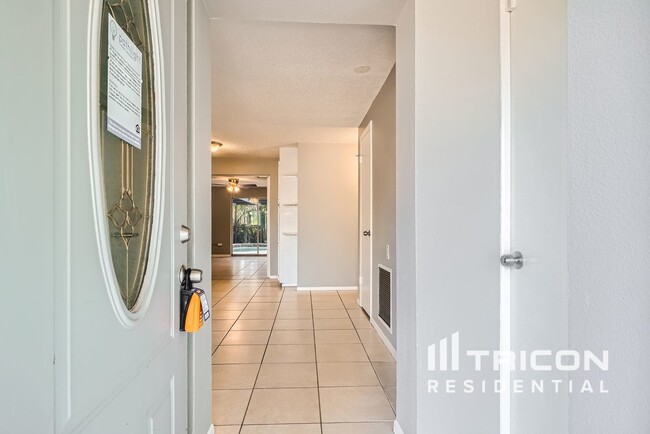 11934 Lillian Ave in Largo, FL - Building Photo - Building Photo
