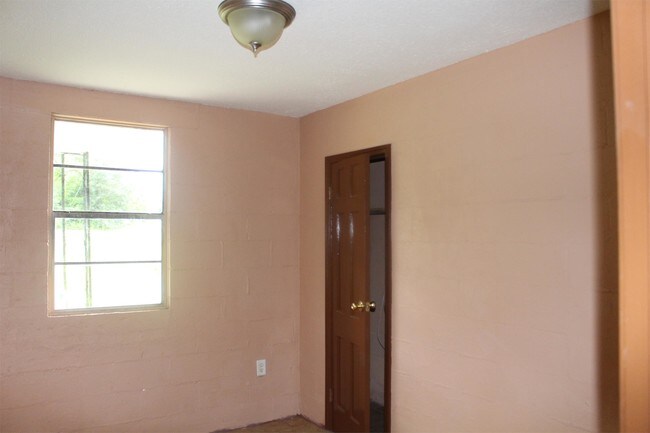 1604 Williamsburg Rd in Albany, GA - Building Photo - Building Photo