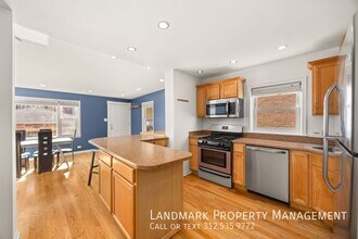 6155 W School St in Chicago, IL - Building Photo - Building Photo