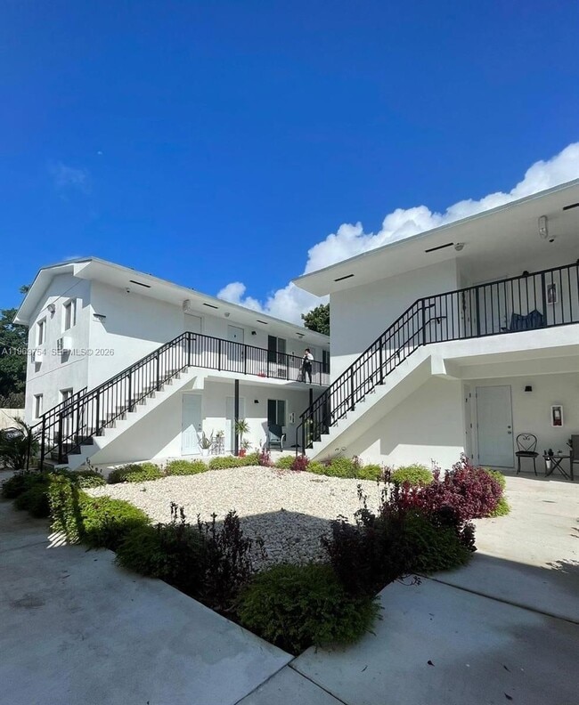 741 NW 60th St in Miami, FL - Building Photo - Building Photo
