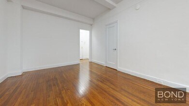 140 E 46th St in New York, NY - Building Photo - Building Photo