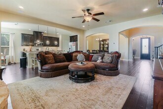 230 Sandy Way in Red Oak, TX - Building Photo - Building Photo