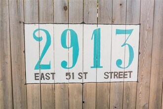 2913 E 51st St in Austin, TX - Building Photo - Building Photo