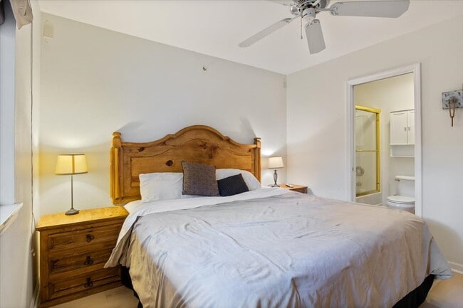 549 Park Pl Dr in Kaiser, MO - Building Photo - Building Photo