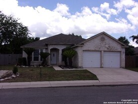 9352 Cedar Point in Helotes, TX - Building Photo