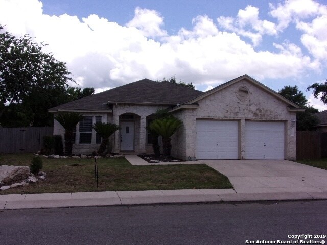 9352 Cedar Point in Helotes, TX - Building Photo