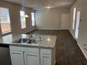 1916 Whitaker Dr in Austin, TX - Building Photo - Building Photo