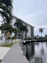 3020 NE 16th Ave in Oakland Park, FL - Building Photo - Building Photo