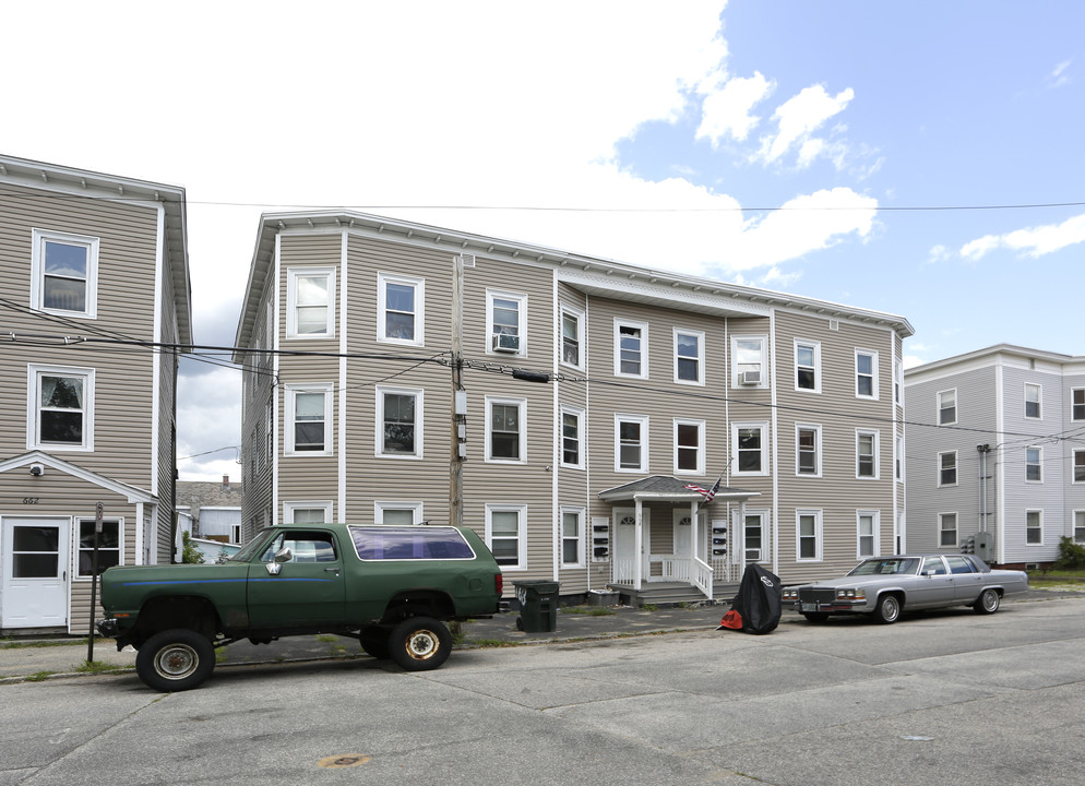 668-670 Harvard St in Manchester, NH - Building Photo