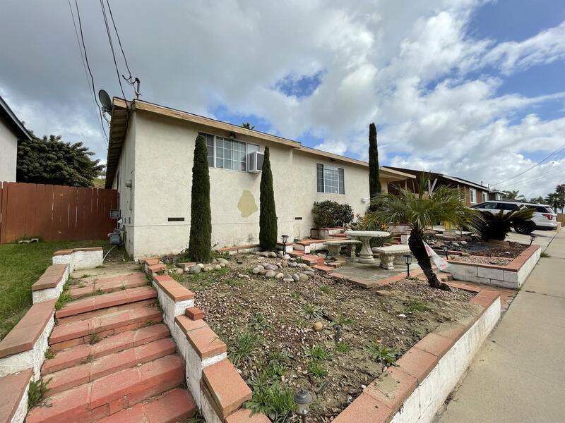 2145 Calle Serena in San Diego, CA - Building Photo