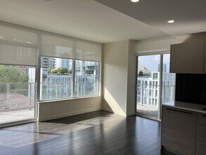 6288 Cassie Ave in Burnaby, BC - Building Photo - Building Photo