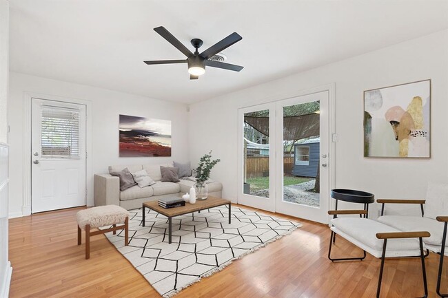 property at 2407 Southland Dr