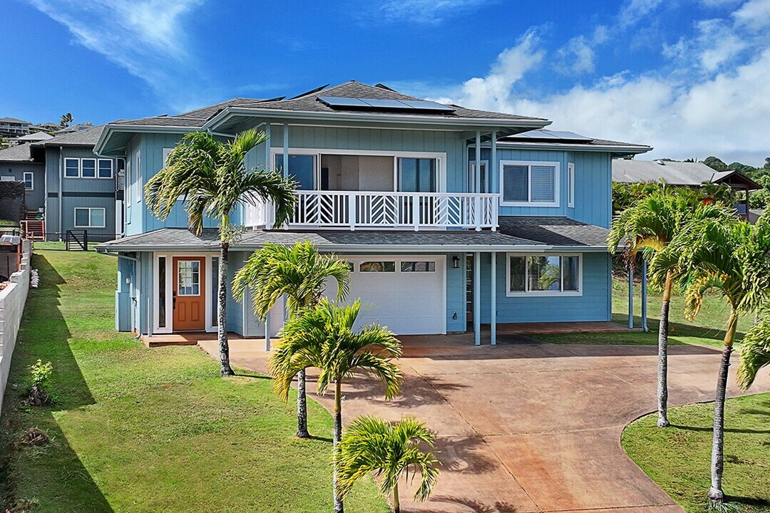1192 Kaena St in Kalaheo, HI - Building Photo
