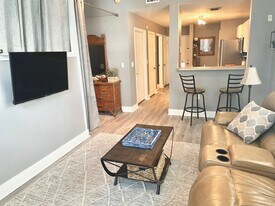 1209 Main St in Jupiter, FL - Building Photo