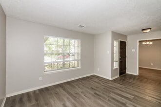 4635 Linden Pl in Pearland, TX - Building Photo - Building Photo