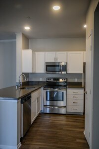 Building Photo - Colonnade Apartments in Riverside, California