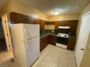 31 S State St-Unit -2 in Frazeysburg, OH - Building Photo - Building Photo