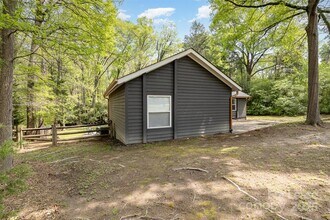 6618 Lakeside Dr in Charlotte, NC - Building Photo - Building Photo