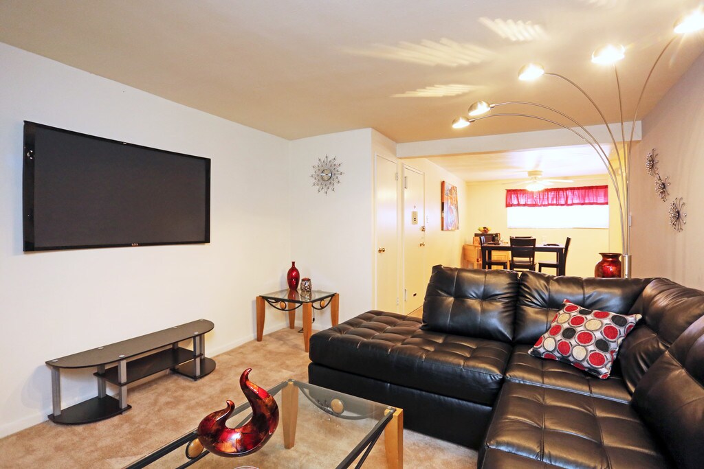 Blue Grass Estates Apartments in Philadelphia, PA