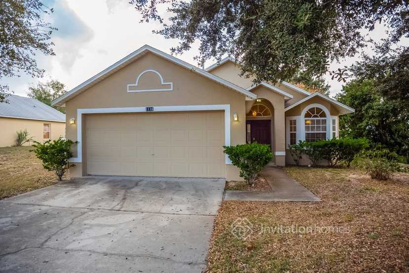 1116 Breezy Knoll St in Minneola, FL - Building Photo