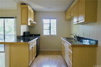 32221 Alipaz St, Unit 262 in San Juan Capistrano, CA - Foto de edificio - Building Photo