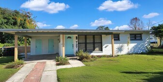 727 Engel Dr in Orlando, FL - Building Photo