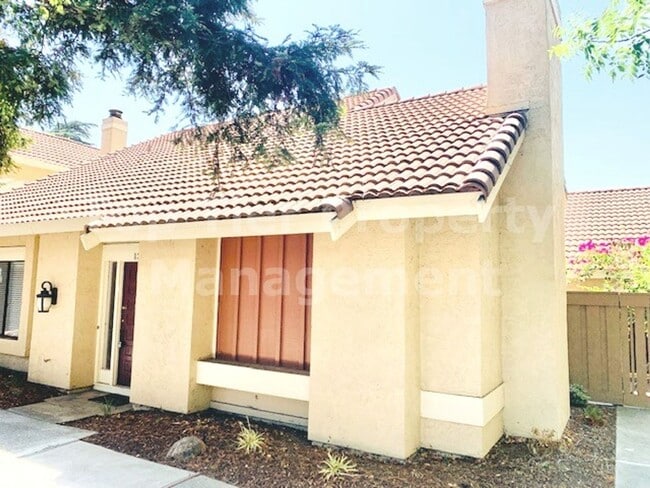 135 Northcreek Cir in Walnut Creek, CA - Building Photo - Building Photo