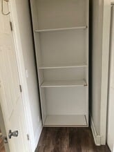 16 E Main St, Unit # 1B in Lake Zurich, IL - Building Photo - Building Photo