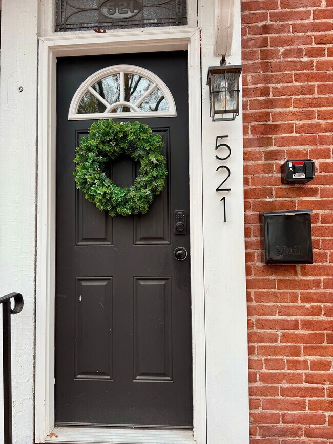 521 Locust St in Columbia, PA - Building Photo - Building Photo