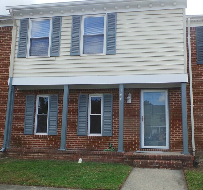 1441 Canadian Ct