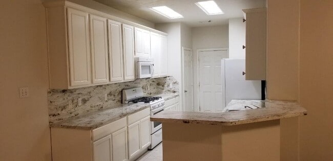 13015 Peppergate Ln in Houston, TX - Building Photo - Building Photo