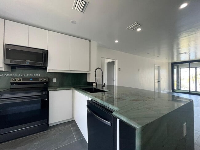 property at 164 W 83rd St