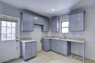 39 Emmet St in Newark, NJ - Building Photo - Building Photo