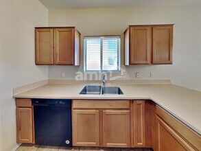 6436 E Sage Stone St in Tucson, AZ - Foto de edificio - Building Photo