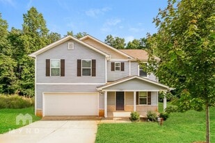 515 Aberdeen St NW in Conover, NC - Building Photo