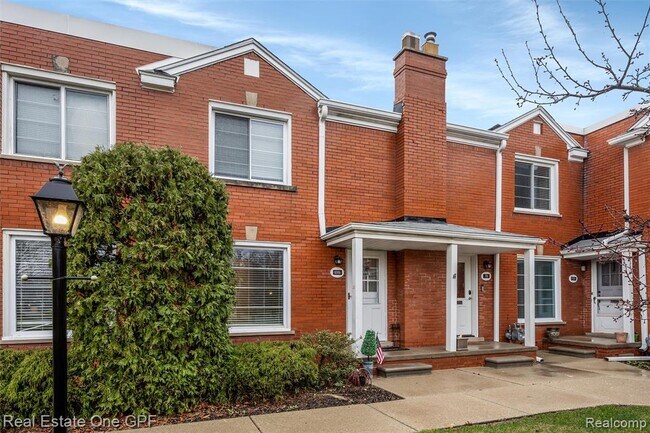 699 St Clair Ave in Grosse Pointe, MI - Building Photo - Building Photo