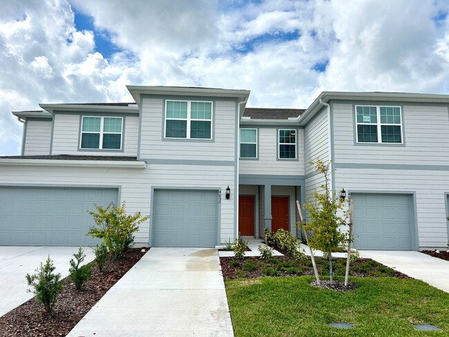 4652 Sparkling Shell Ave