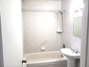 55 Blake St in Barrie, ON - Building Photo - Building Photo