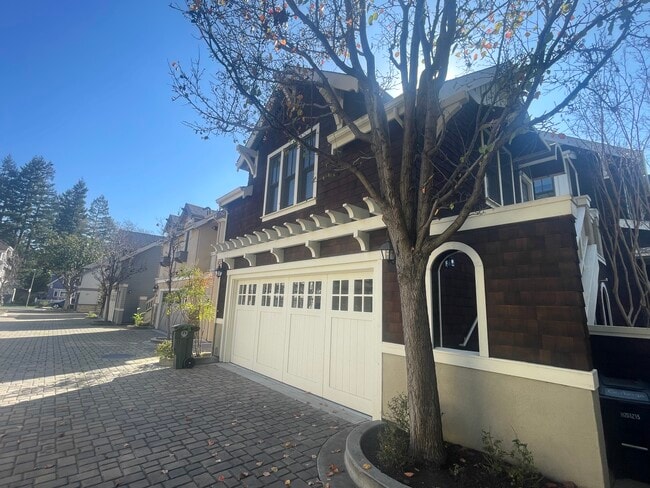 367 Channing Ave, Unit 367 Channing Ave in Palo Alto, CA - Building Photo - Building Photo